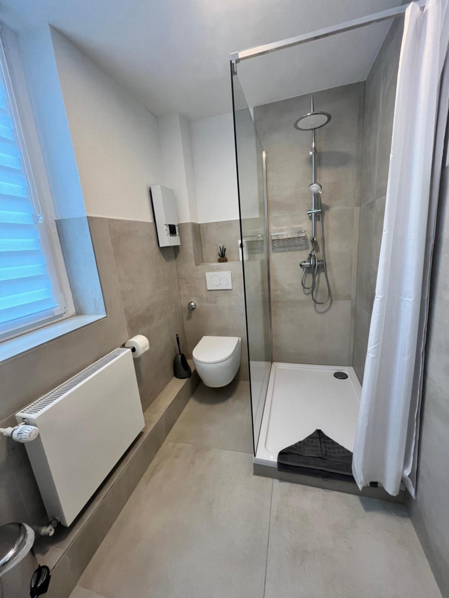 Appartment New York Naehe Duesseldorf, Messe, Hbf, City, Wifi, Helios Hospital Krefeld Eksteriør billede